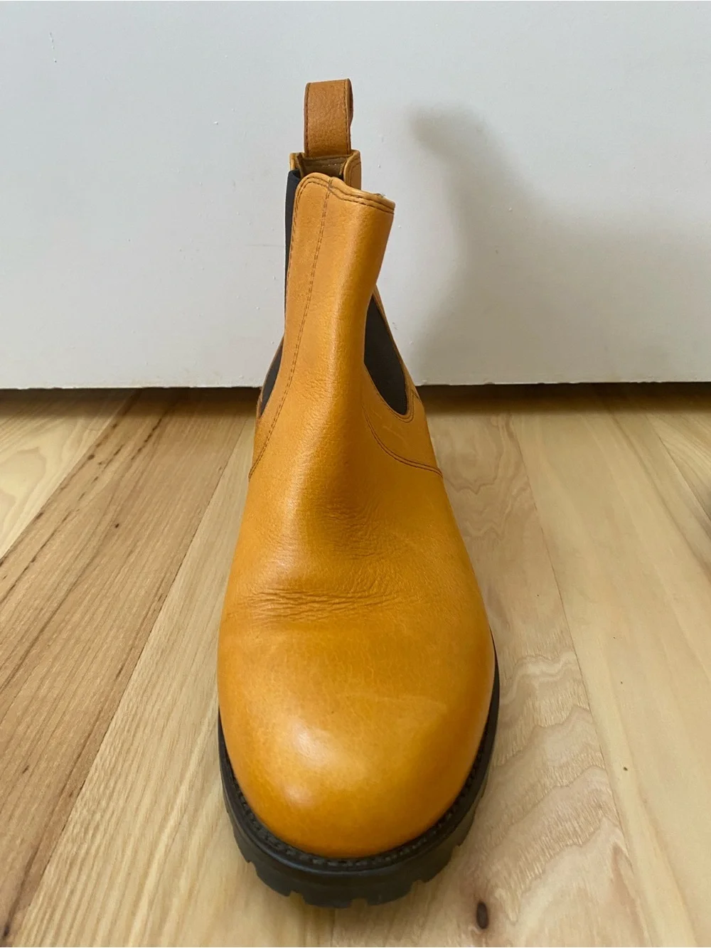 Duluth Trading Company Boots Women’s Chelsea Boots Cognac Brown Tan Size 8.5